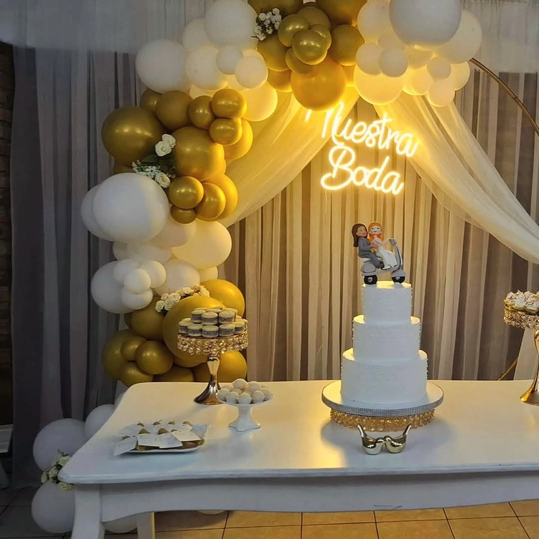 Mesa decorada para una boda